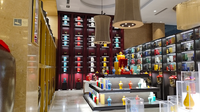 茅台康茅酒馆展柜项目