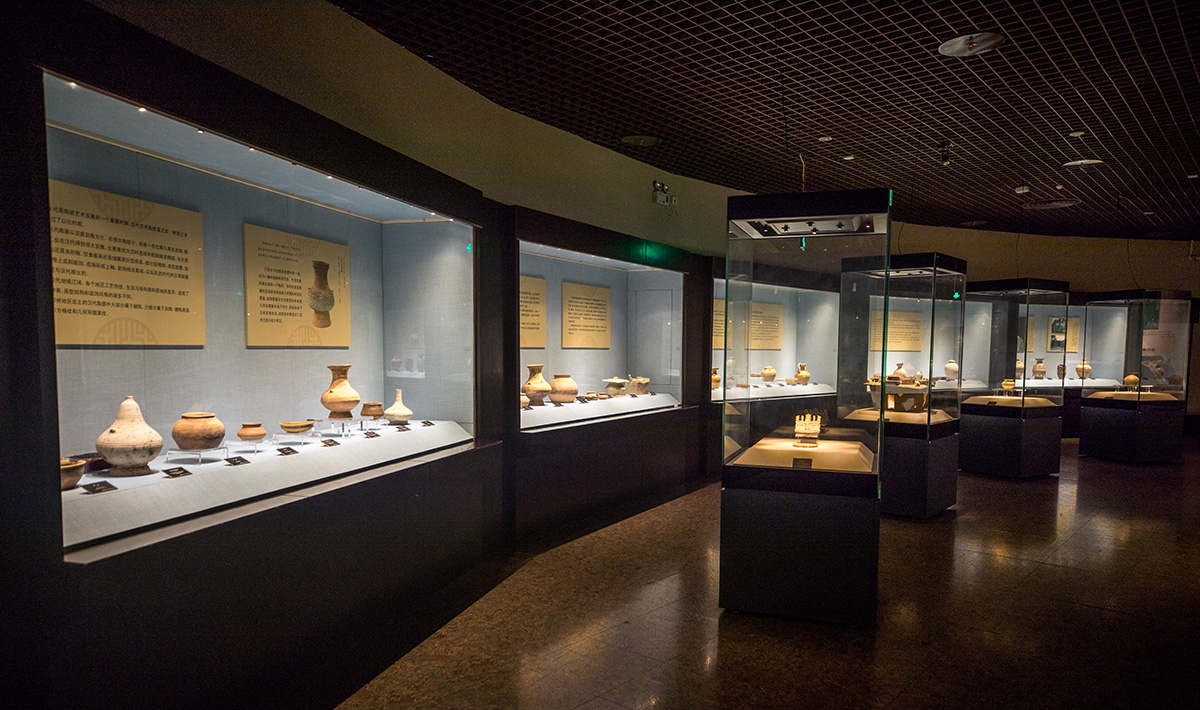 博物馆文物展示柜