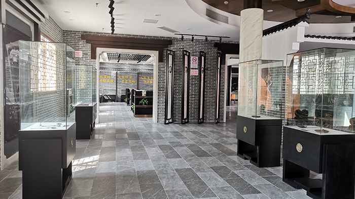 纪念馆展柜2