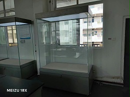 郑州信达-博物馆展柜定制厂家